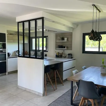 Belle Maison Contemporaine Villa