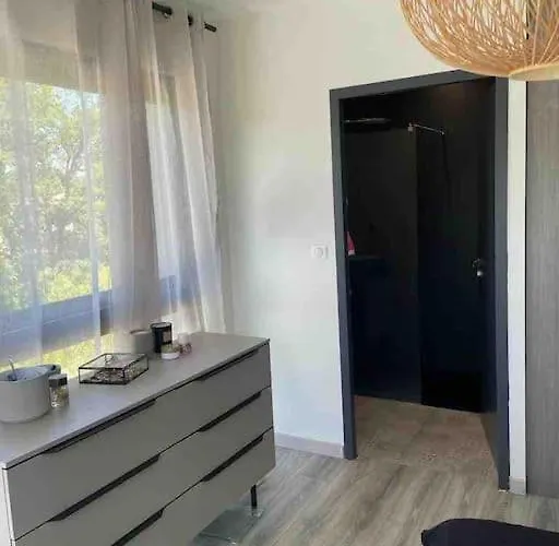 Belle Maison Contemporaine Villa